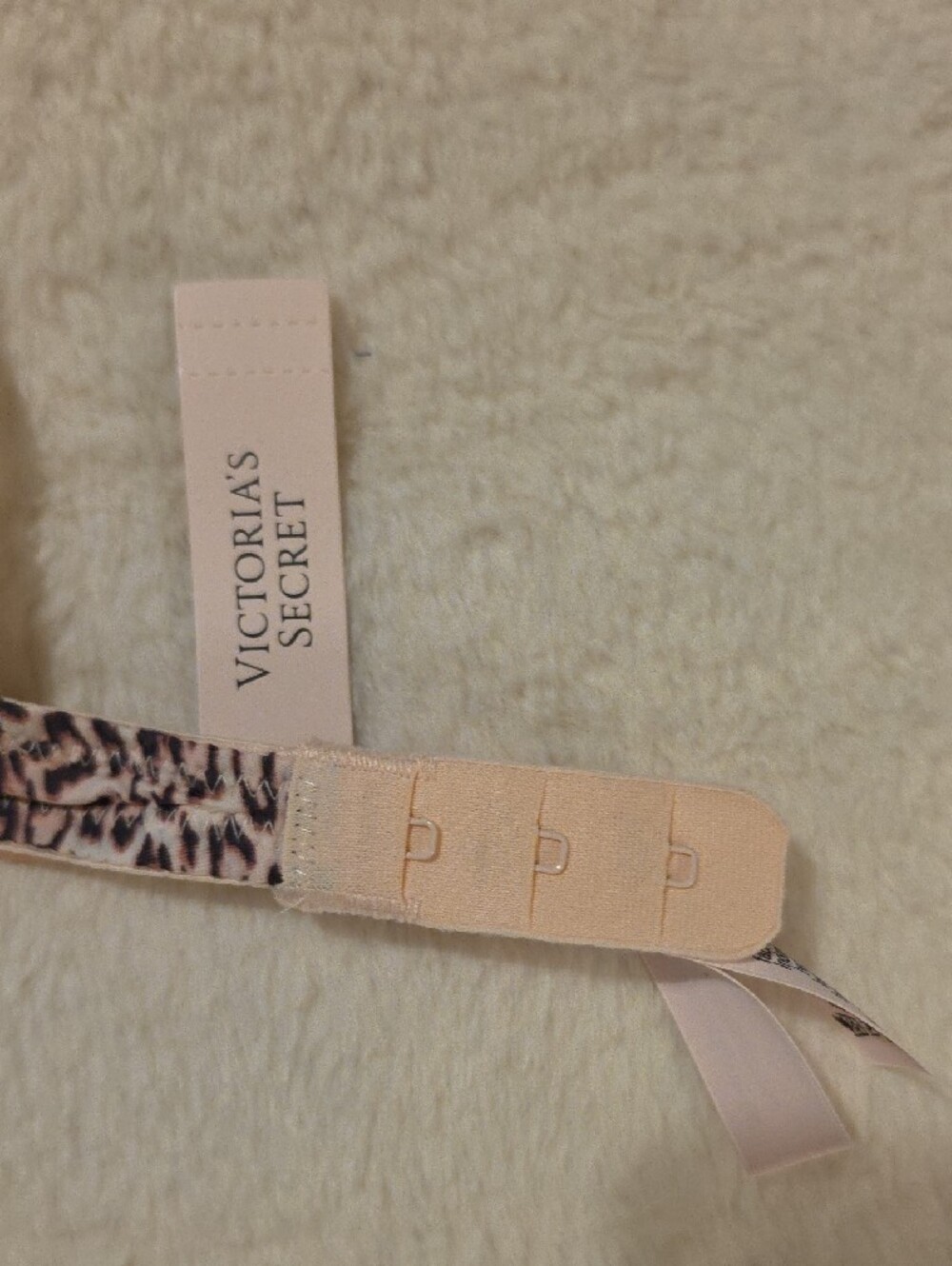 NWT Victoria's Secret Pink Leopard Print 32A Bra LIGHTLY LINED - Picture 9 of 14